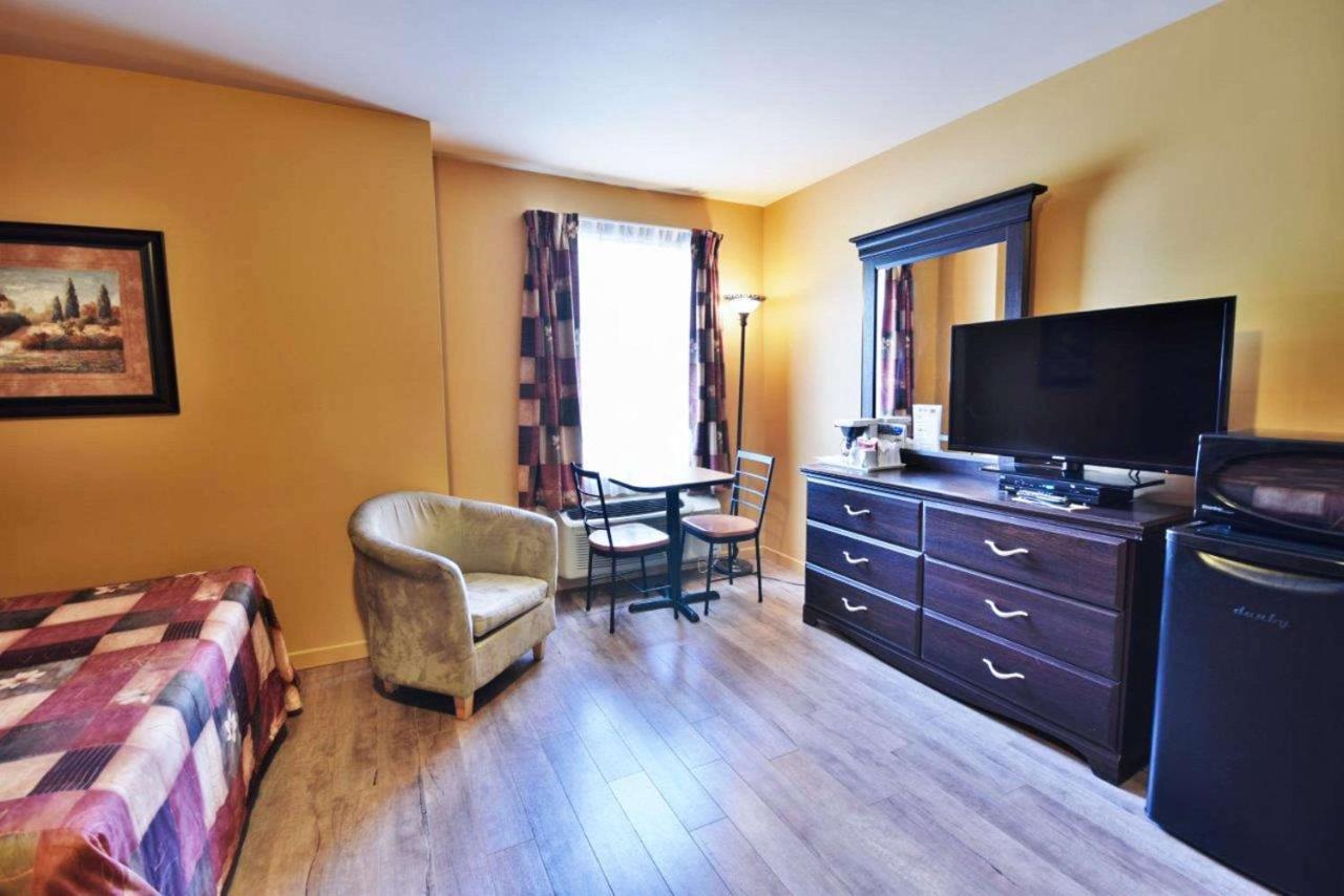 Econo Lodge Cabano Dış mekan fotoğraf